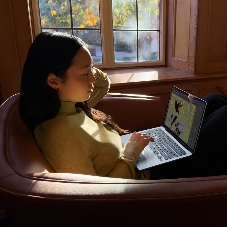 MacBook Air 13.6" M5 A3449 16GB/512GB